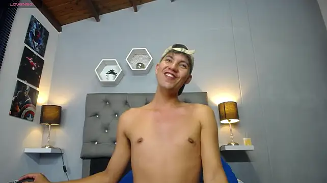 xxx_thesupercum_ live cam on StripChat