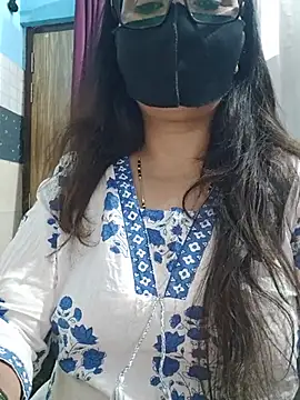Aishwaryaa_69 live cam on StripChat