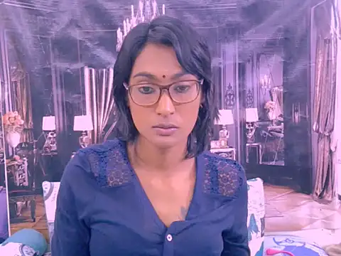 IndianRebel4u2Luv live cam on StripChat