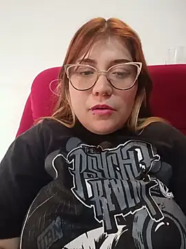 Winnie_cutee live cam on StripChat