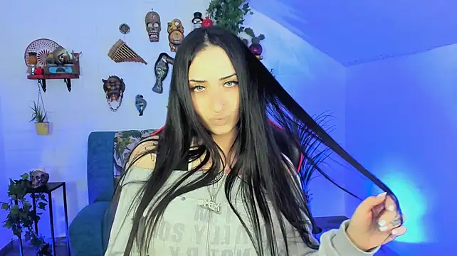 MonicaLowes live cam on StripChat