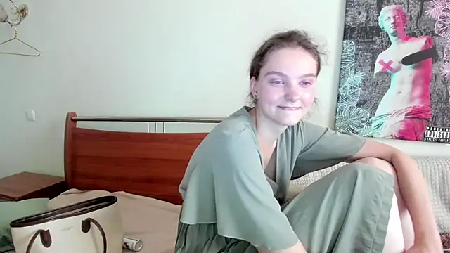 CordeliaJones live cam on StripChat