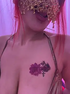 Miss_June666 live cam on StripChat