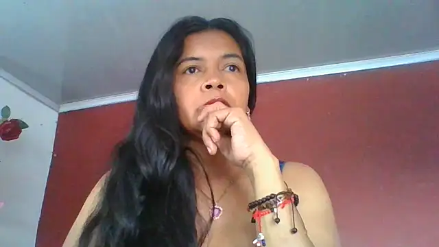 DianaOchoa_ live cam on StripChat