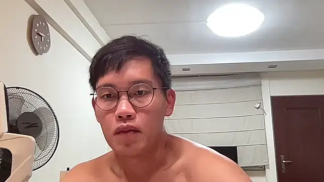 Passionatetwink2 live cam on StripChat