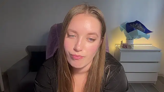 EvaMaddison live cam on StripChat