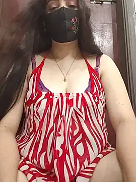 Saanvi-Sen live cam on StripChat
