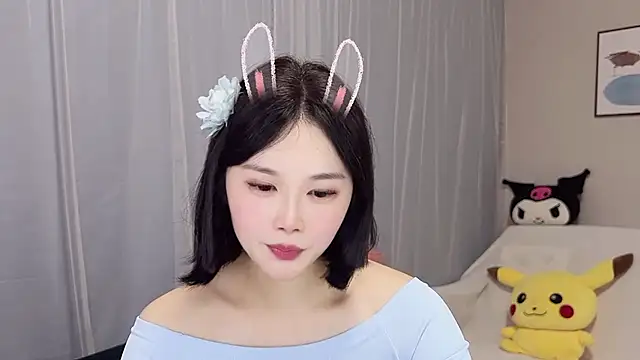 Pearl-xixi777 live cam on StripChat