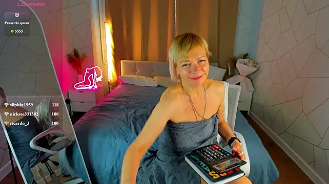 Ann_Annise live cam on StripChat