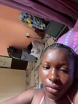 SassyPaulette live cam on StripChat