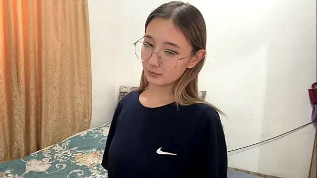 CloudyClamber снимок онлайн-комнаты на Stripchat