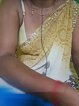 Tamil_hot_leena live cam on StripChat