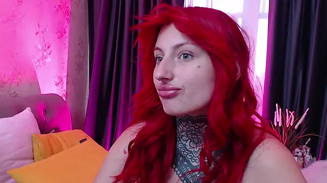 Nina_Blum_ live cam on StripChat