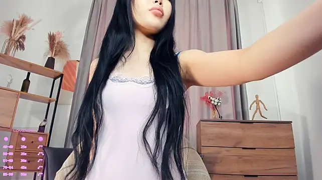 Amai_Tsumi live cam on StripChat