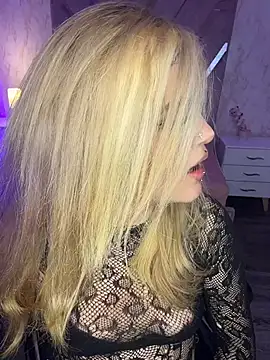 lya_nekko_ live cam on StripChat