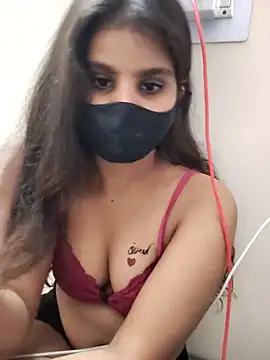 yours_queen_ live cam on StripChat