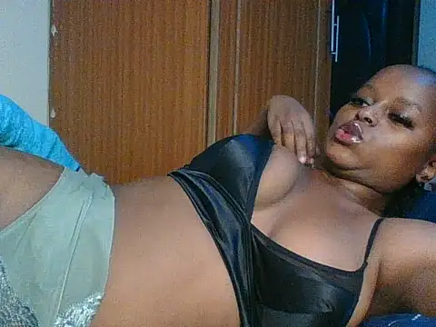 Hunnybloom live cam on StripChat