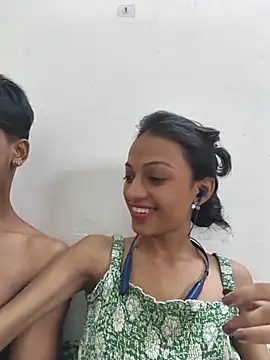 Your_Anny_bunny live cam on StripChat