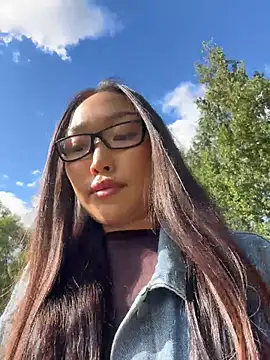 trytomakememoam (F young) - CAMEL TOE CLOUSER