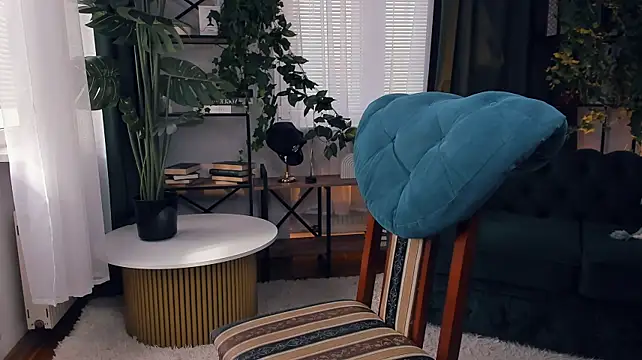 InesPiek live sex cam