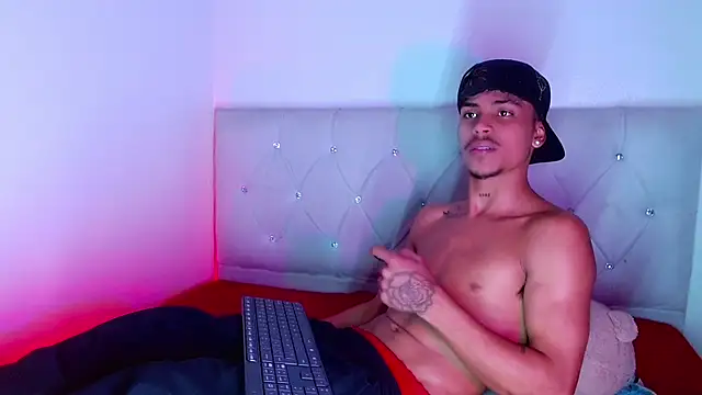 Angel_foxc13 live sex cam