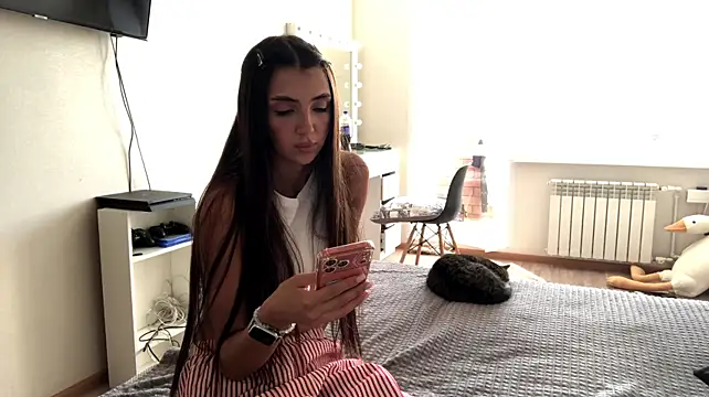 Ellya_ live cam on StripChat
