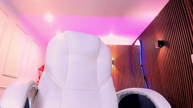 Emma_caarter_ live cam on StripChat