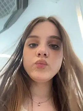 Lunabelle_ 👉 naked cam