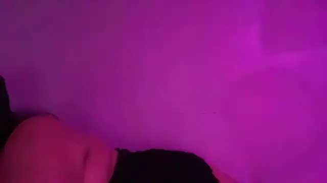 juic3y3ncount3rs live cam on StripChat
