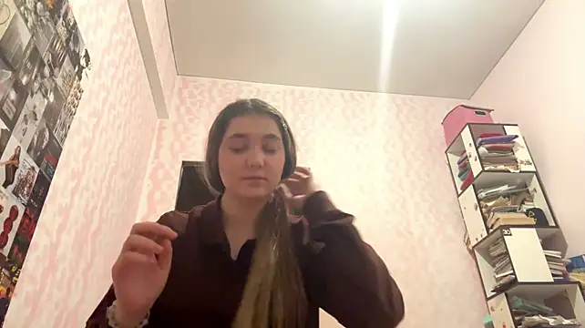 JanineThielman live cam on StripChat