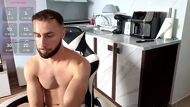 RyanStorm_ live cam on StripChat