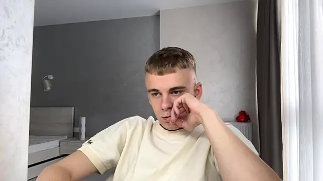 solofury (M twink) - Buy car