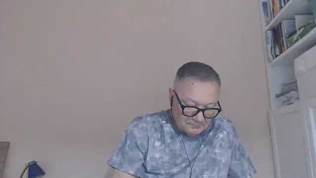YOU6me's live cam