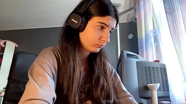 MindaHallmon