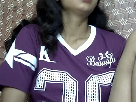 sayana_shrma live cam on StripChat