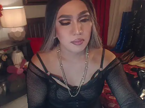 SamanthaAlmazora live cam on StripChat