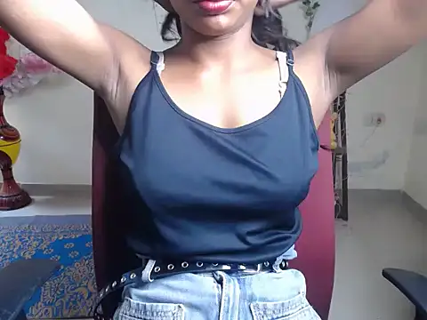 rosey_baby live cam on StripChat