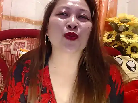 UrSweetClassyPinay live cam on StripChat