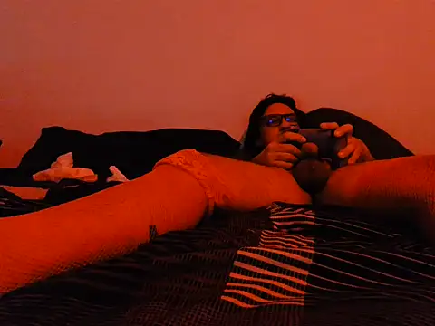 Iscariot19 live cam on StripChat