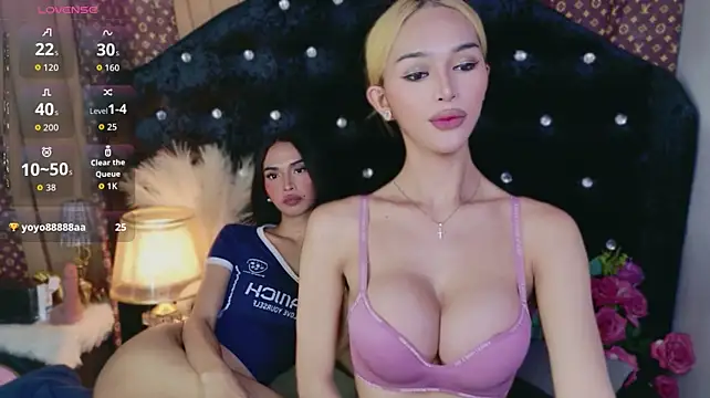 Tarah_Morphy live cam on StripChat