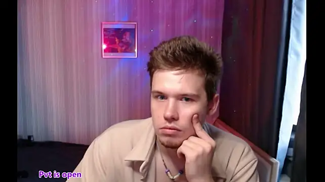 Sheldon_music live cam on StripChat