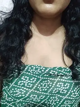spicysuhana live cam on StripChat