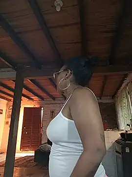 ChanneldelaCroix live cam on StripChat