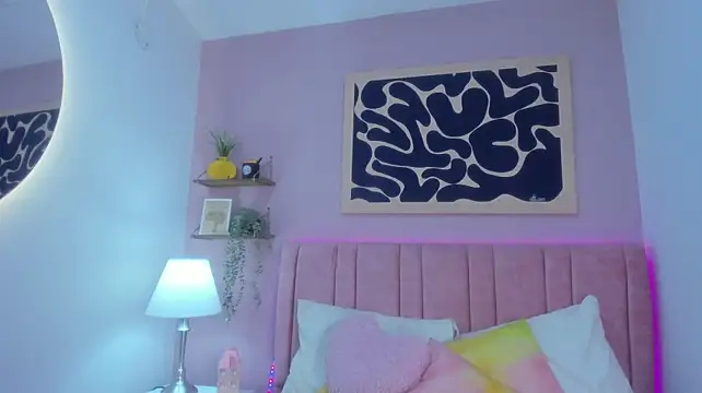 Brenda_Brm live cam on StripChat