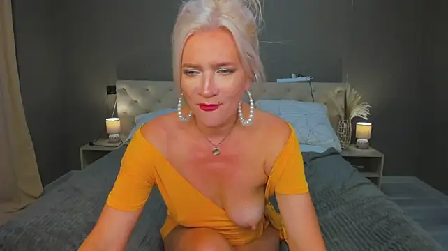 Karlen-Griessis live cam on StripChat