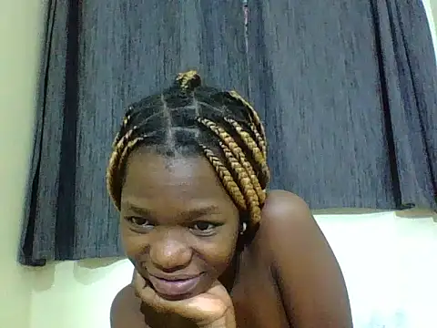 SugarPlumBabe16 live cam on StripChat