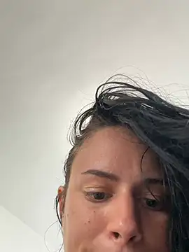 julietteporno live cam on StripChat