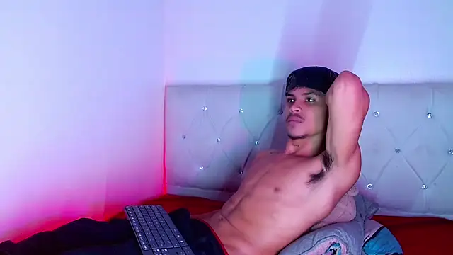 angel_foxc13 (M twink) - Happy happy Angel..!!😍