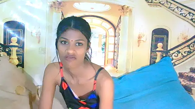 IndianSilkySpice's live cam