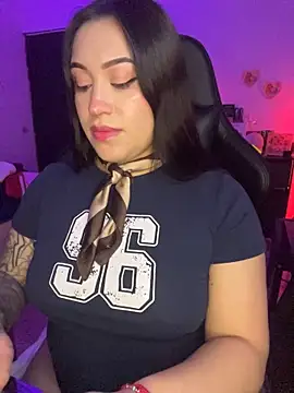 Lilyhotson 🥡 live online cam